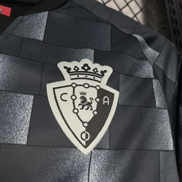 Tercera camiseta del Osasuna 2024/25 - Image 3