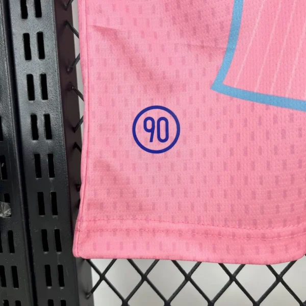 Camiseta rosa edición especial del Barcelona 2025/26 con la Champions League - Image 6