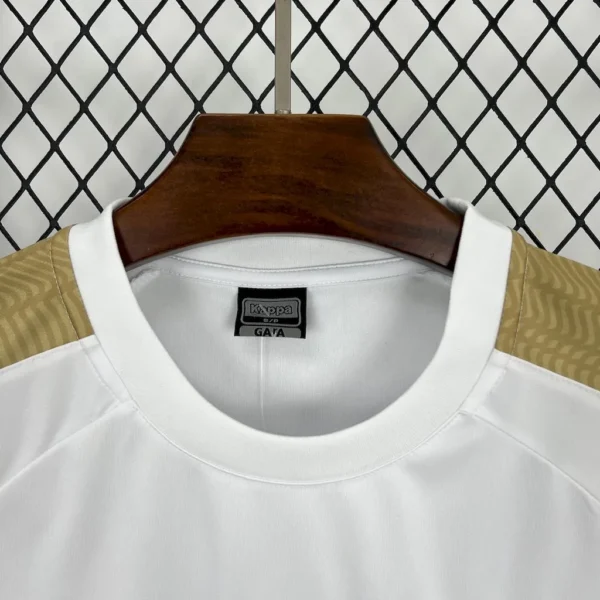 Camiseta de aficionado blanco y dorado del Vasco da Gama 2025/26 - Image 2