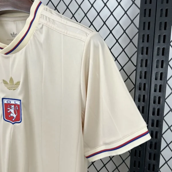 Camiseta edición aniversario del Olympique Lyon 2025/26 - Image 3