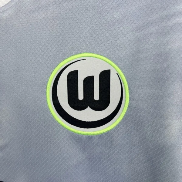 Camiseta de visitante del Wolfsburgo 2025/26 - Image 3