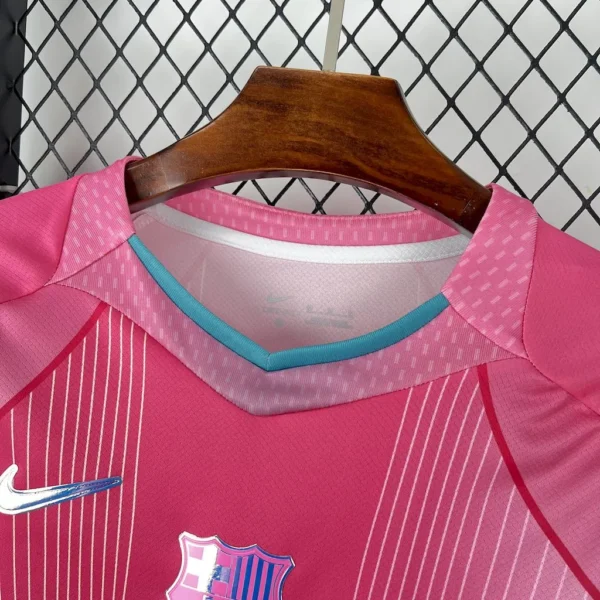 Camiseta rosa edición especial del Barcelona 2025/26 - Image 4