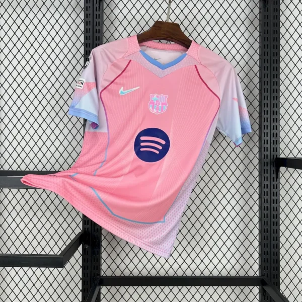 Camiseta rosa edición especial del Barcelona 2025/26 con la Champions League