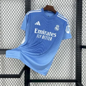 Camiseta Edición Especial Azul Cielo del Real Madrid 2025/26