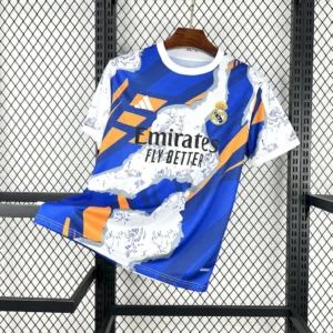 Camiseta de entrenamiento dorada 2 del Real Madrid 2025/26