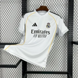 Camiseta local del Real Madrid 2025/26