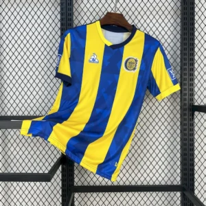 Camiseta local de Rosario Central 2025/26
