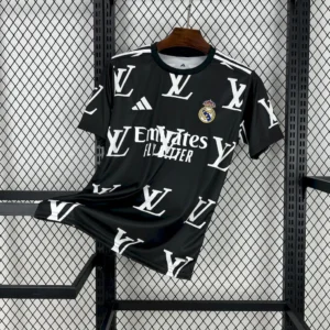 Camiseta negra Louis Vuitton Edición Conjunta del Real Madrid 2025/26