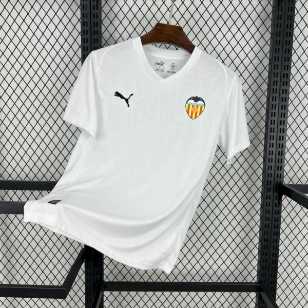 Camiseta local del Valencia CF 2025/26