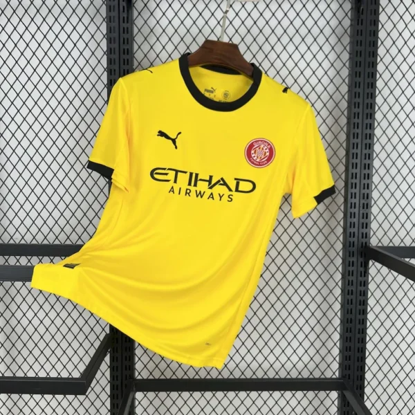 Camiseta visitante del Girona 2025/26
