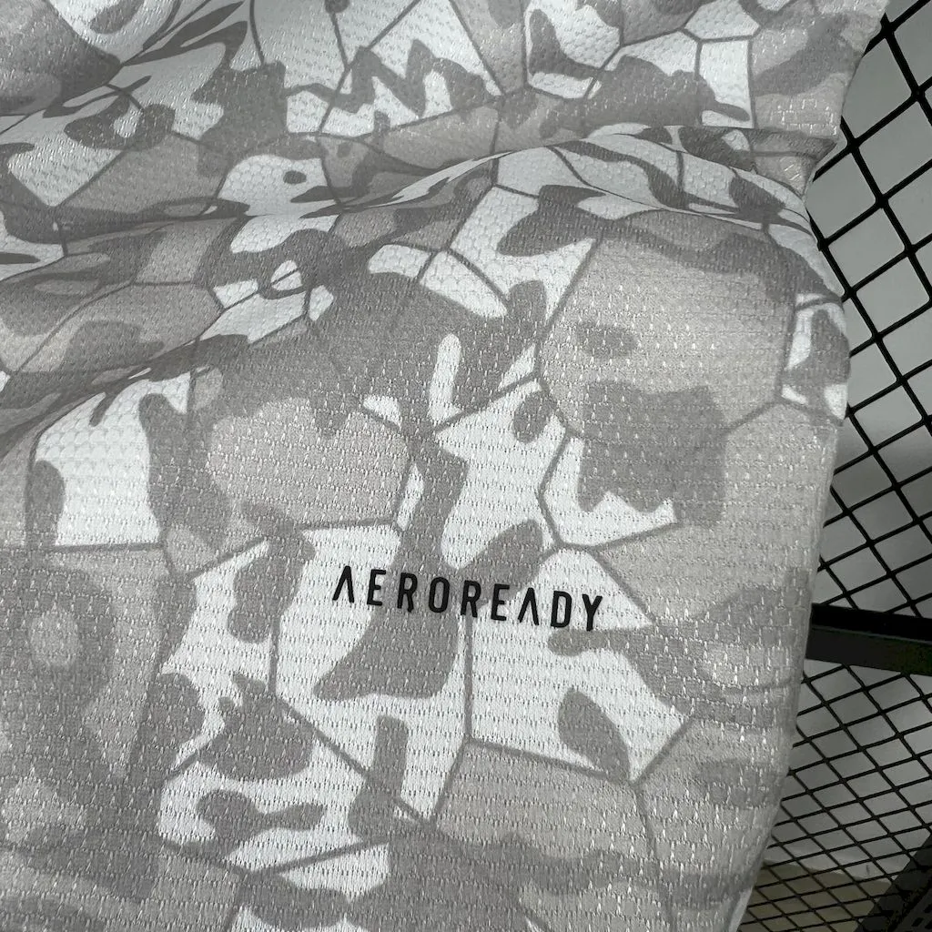 Aston Villa 2025/26 Tercera equipacion - Image 8