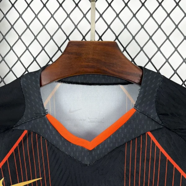 Camiseta del Barcelona 2025/26 edición especial negro naranja Champions League - Image 2