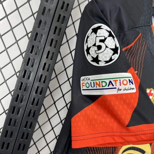 Camiseta del Barcelona 2025/26 edición especial negro naranja Champions League - Image 4