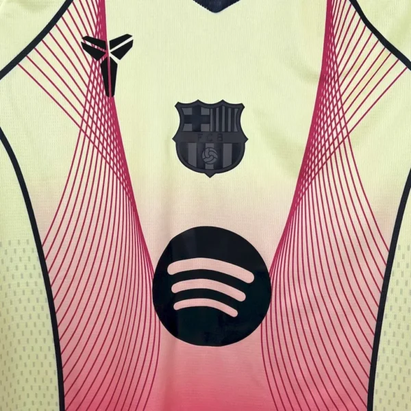 Camiseta amarilla y rosa Barcelona 2025/26 edición especial Champions League - Image 3