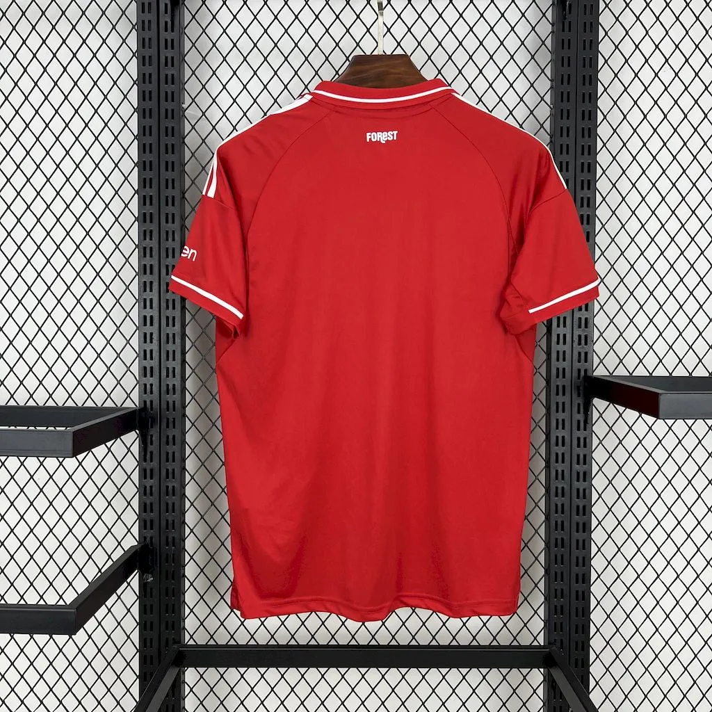 Camiseta local del Nottingham Forest 2025/26 - Image 7