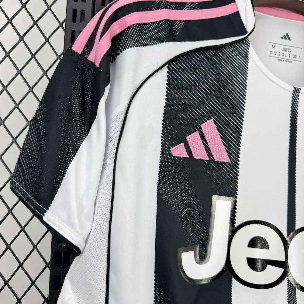 Camiseta local de la Juventus 2025/26 con nuevos patrocinadores - Image 6