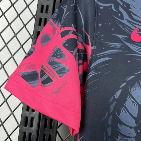 Camiseta Barcelona 2025/26 edición Dragón Negro Rojo - Image 6