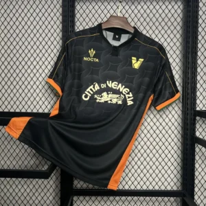 Camiseta local del Venecia FC 2024/25