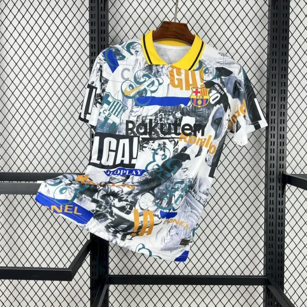 Camiseta Barcelona 2025/26 con el diseno de grafiti Glory
