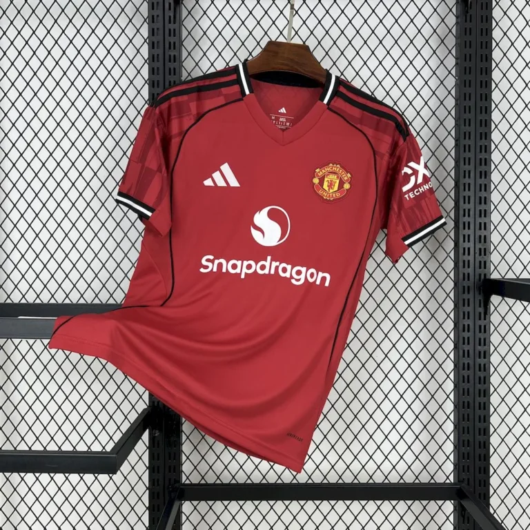 Camiseta local del Manchester United 2025/26