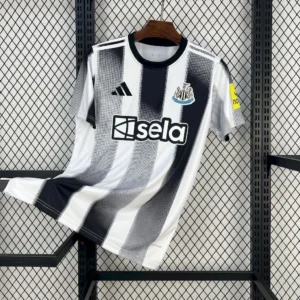 Camiseta local del Newcastle United 2025/26