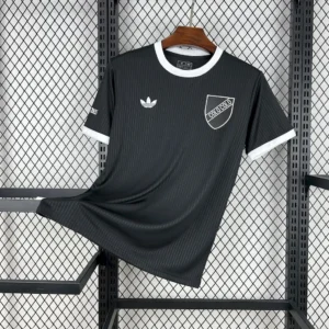 Camiseta negra estilo retro casual Colo Colo 2025/26