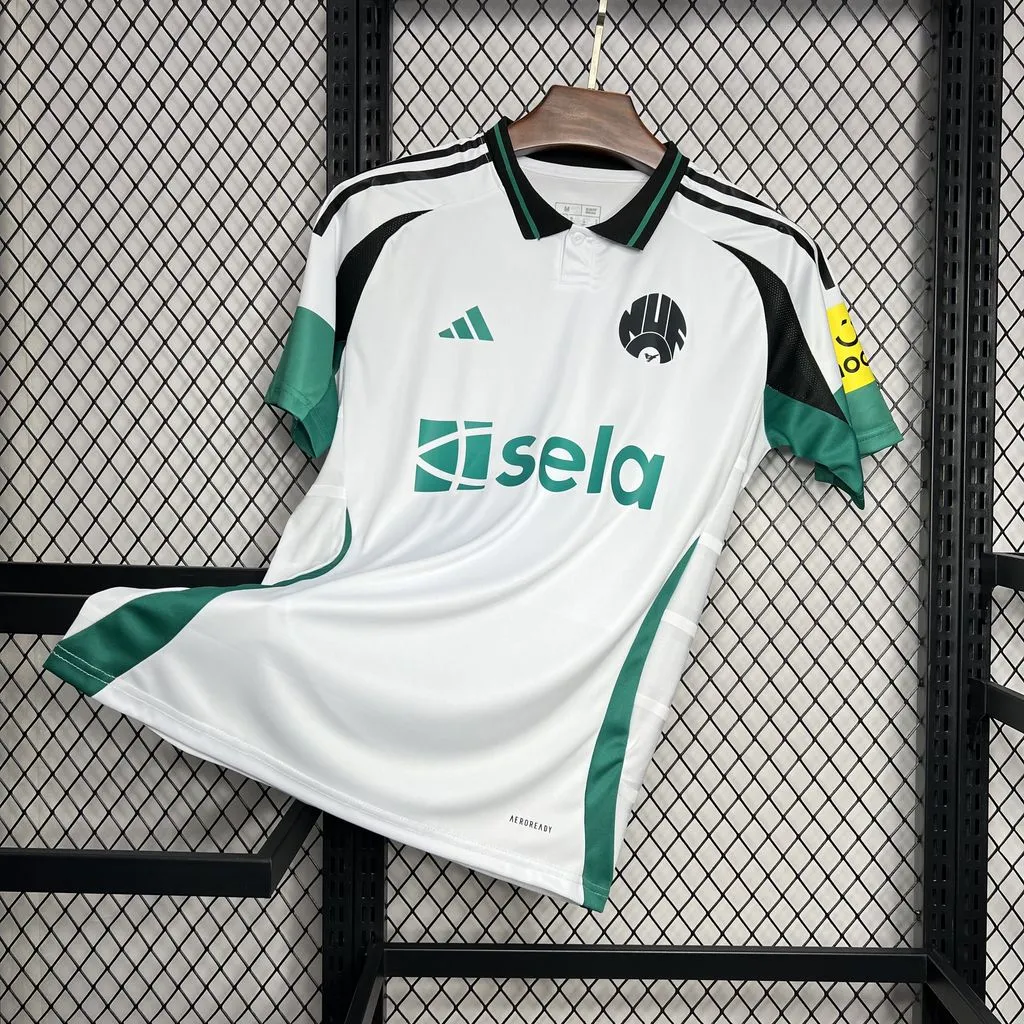 Tercera camiseta del Newcastle United 2024/25