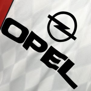 Camiseta retro de visitante del Bayern Munich 1995/96 - Image 4