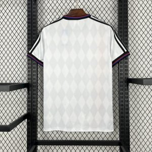 Camiseta retro de visitante del Bayern Munich 1995/96 - Image 8