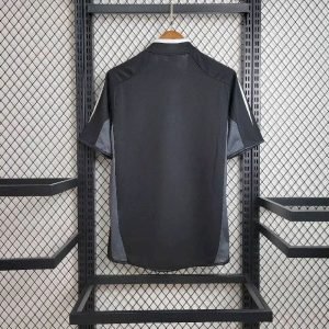 Camiseta retro de visitante del Real Madrid 2004/05 - Image 7