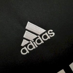 Camiseta retro de visitante del Real Madrid 2004/05 - Image 4