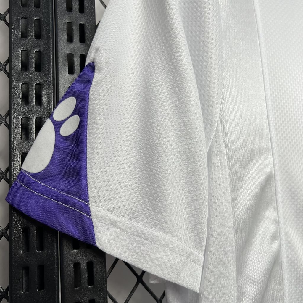 Camiseta retro del Real Madrid 1997/98 local - Image 5