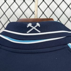 Camiseta retro del West Ham United 1999/01 tercera equipacion - Image 8