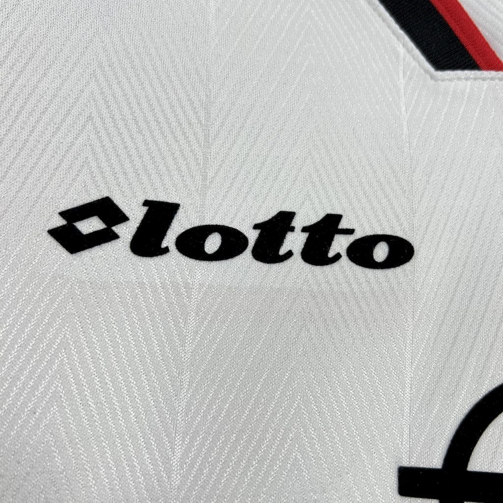 Camiseta retro de visitante del AC Milan 1997/98 - Image 4