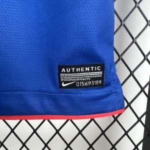 Camiseta retro de visitante del Atlético de Madrid 2010/1 - Image 8