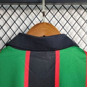 Camiseta retro de visitante del Aston Villa 1993/95 - Image 7