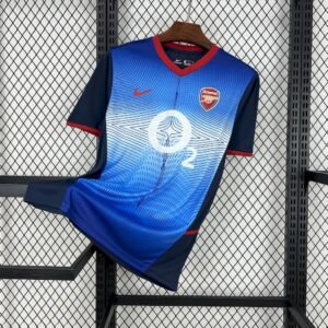 Camiseta retro de visitante del Arsenal 2002/04