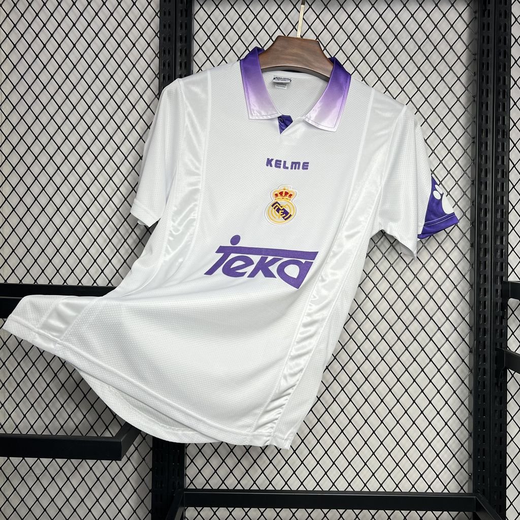 Camiseta retro del Real Madrid 1997/98 local