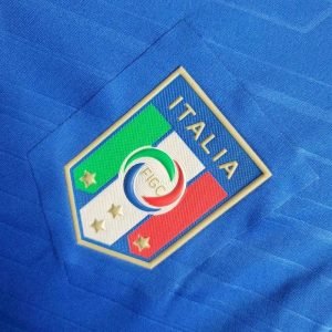 Camiseta retro local de Italia para la Eurocopa 2012 - Image 5