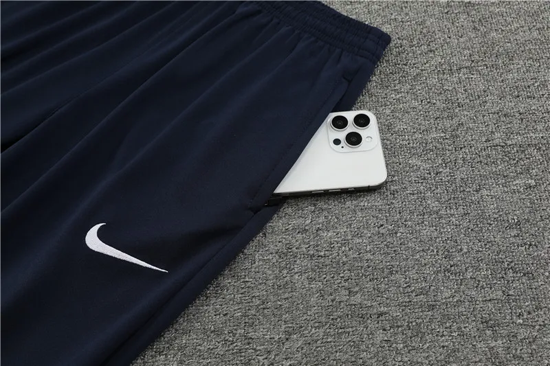 Sudadera y pantalon de adulto con media cremallera Inglaterra 2024/25 14001 - Image 3