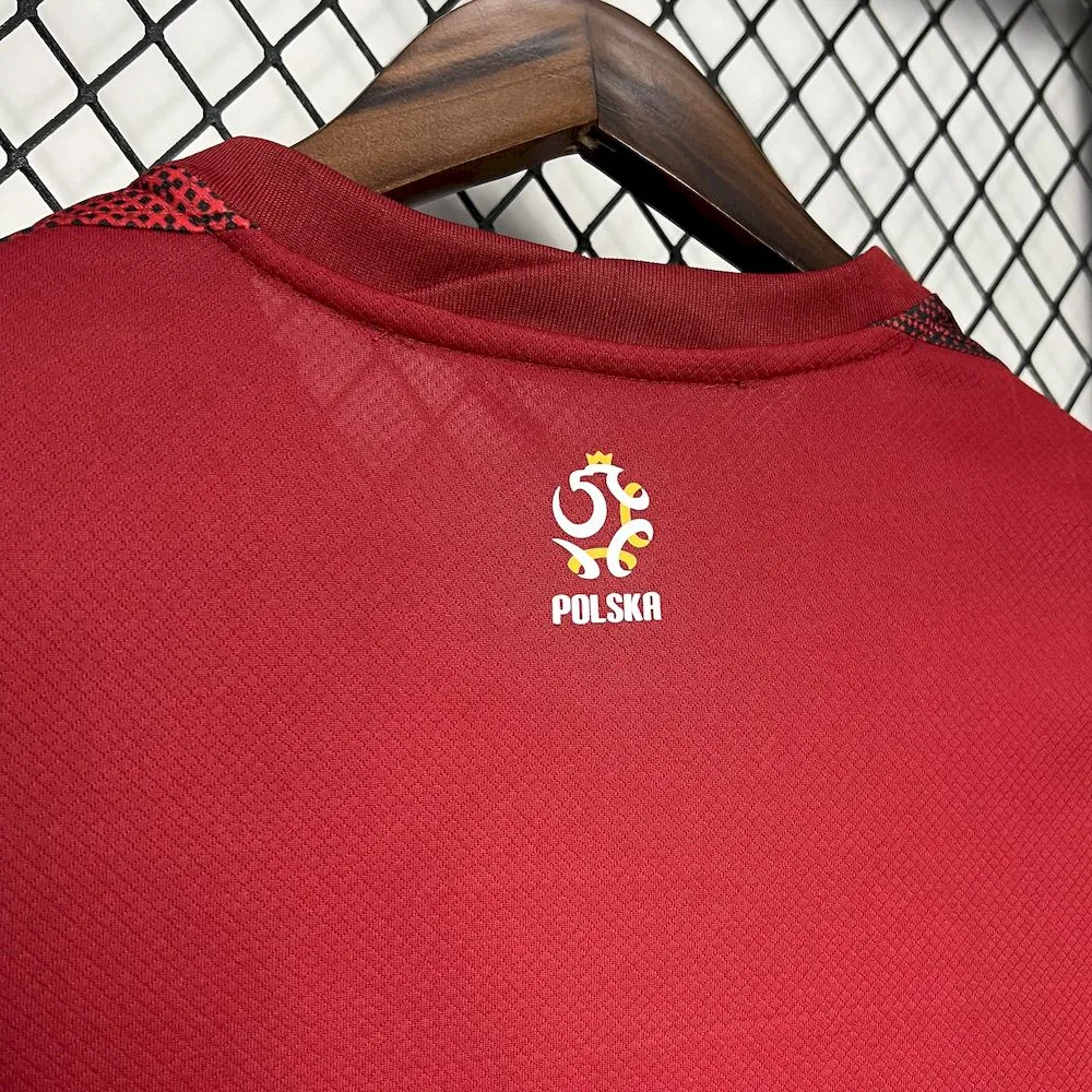 Camiseta de visitante de Polonia para la Eurocopa 2024/25 - Image 6