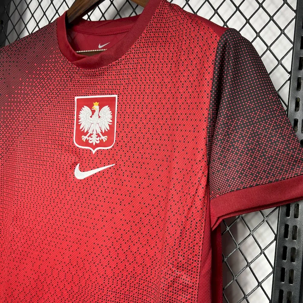 Camiseta de visitante de Polonia para la Eurocopa 2024/25 - Image 2