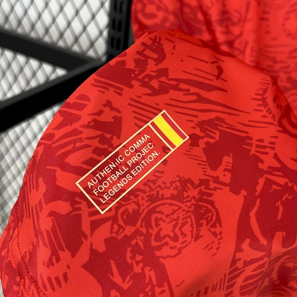 Camiseta roja edicion especial de España 2024/25 - Image 4