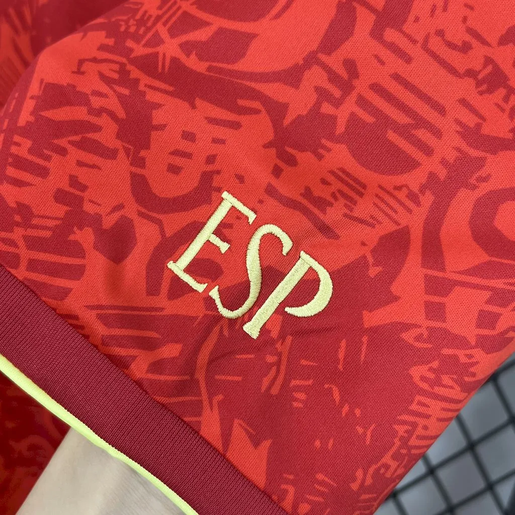 Camiseta roja edicion especial de España 2024/25 - Image 6