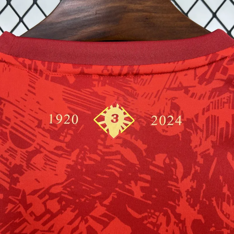 Camiseta roja edicion especial de España 2024/25 - Image 10