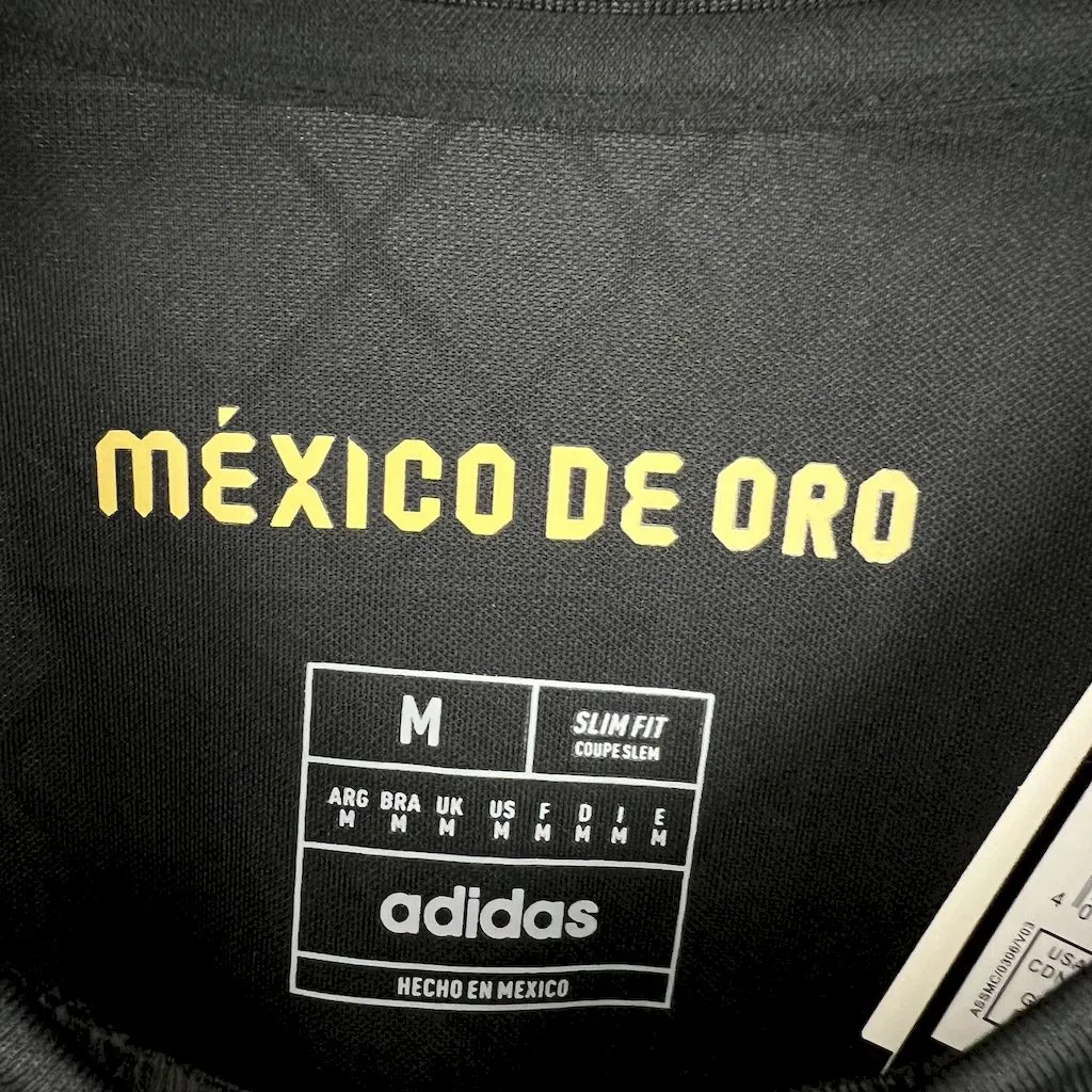 Camiseta de manga larga dorada y negra de Mexico 2025/26 - Image 2