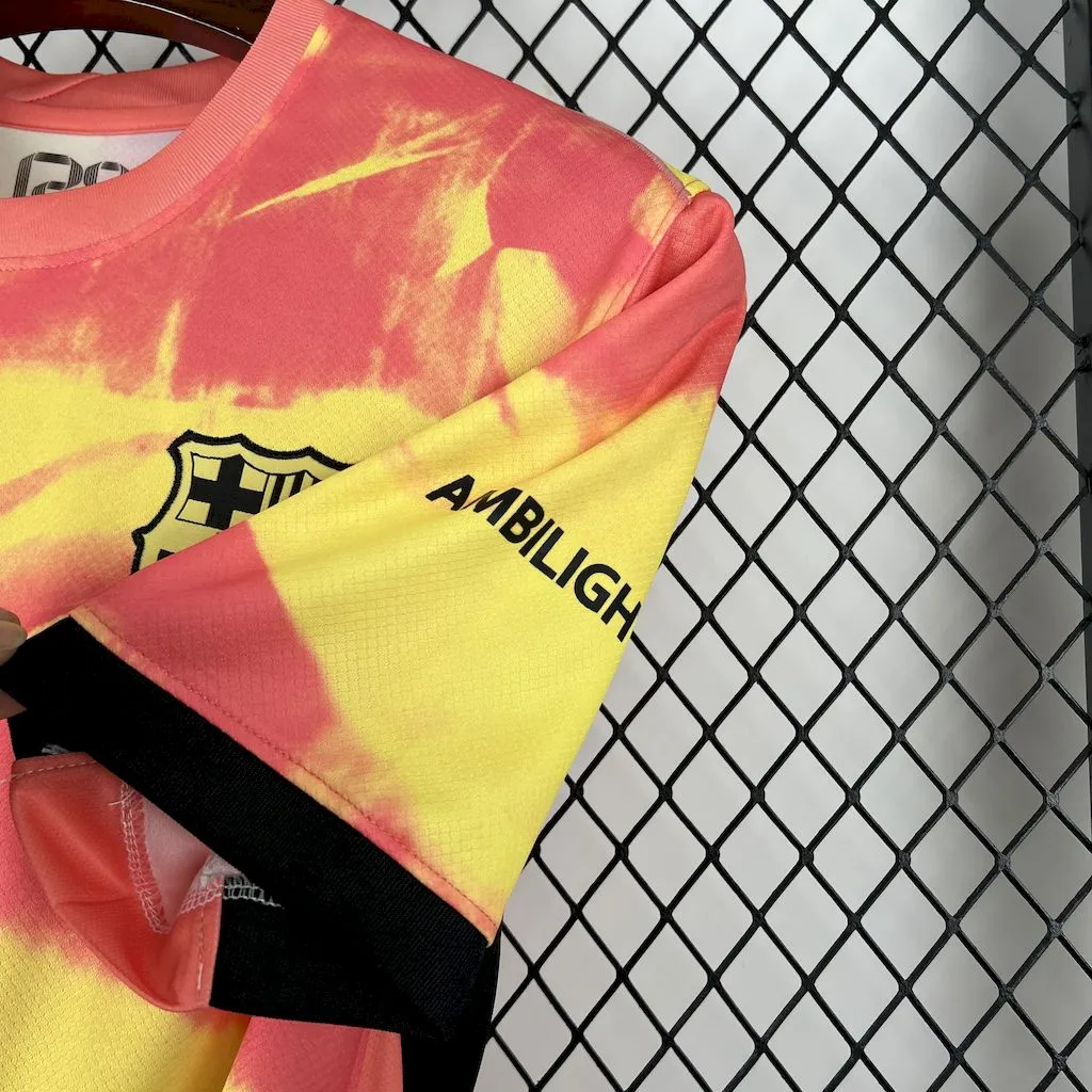Camiseta naranja de entrenamiento prepartido del Barcelona 2025/26 - Image 5