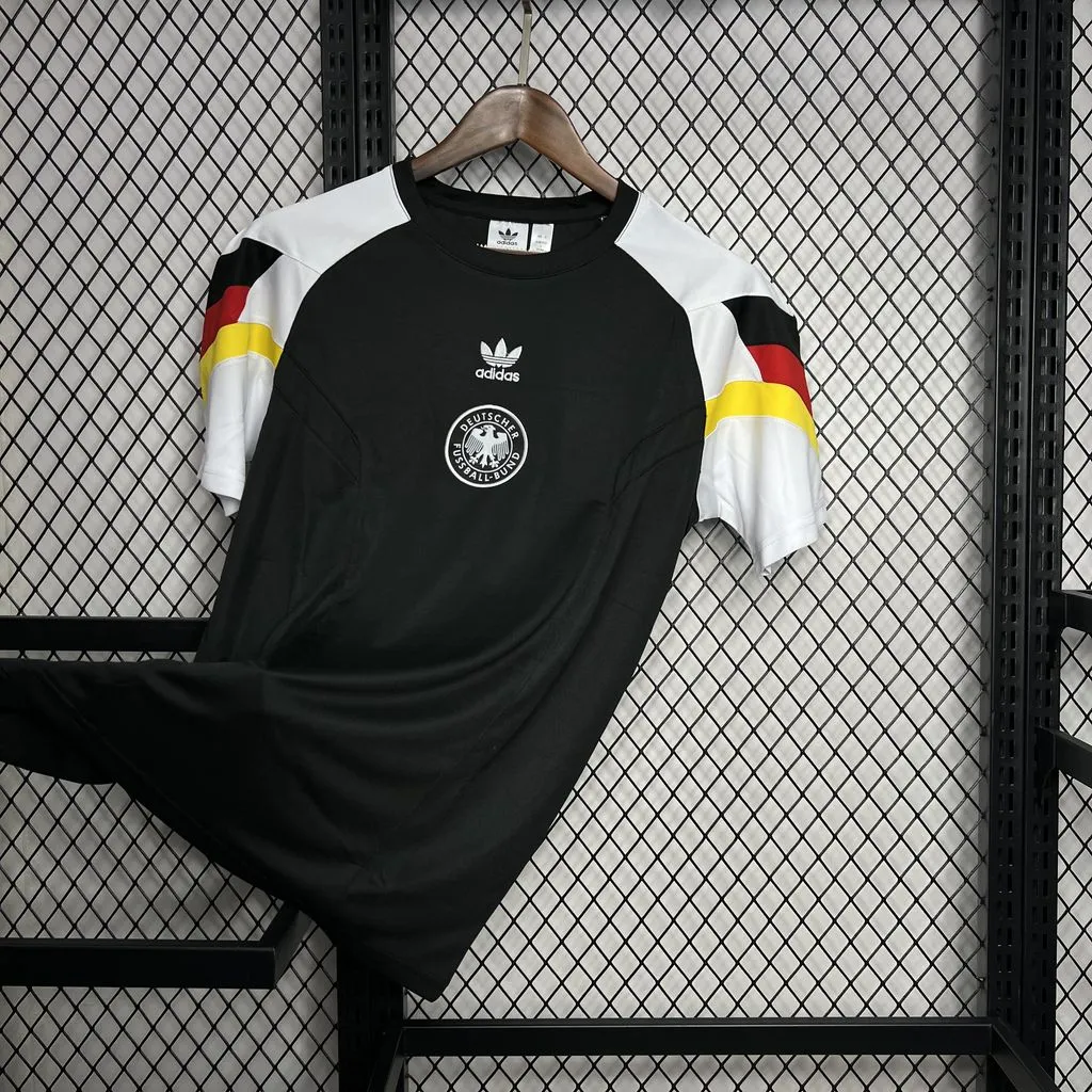 Camiseta estilo retro 2 de Alemania para la Eurocopa 2024/25