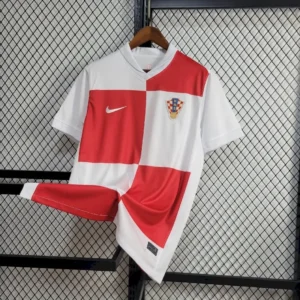 Camiseta local de Croacia para la Eurocopa 2024/25