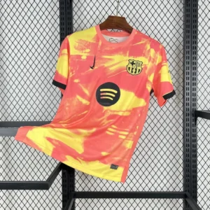 Camiseta naranja de entrenamiento prepartido del Barcelona 2025/26